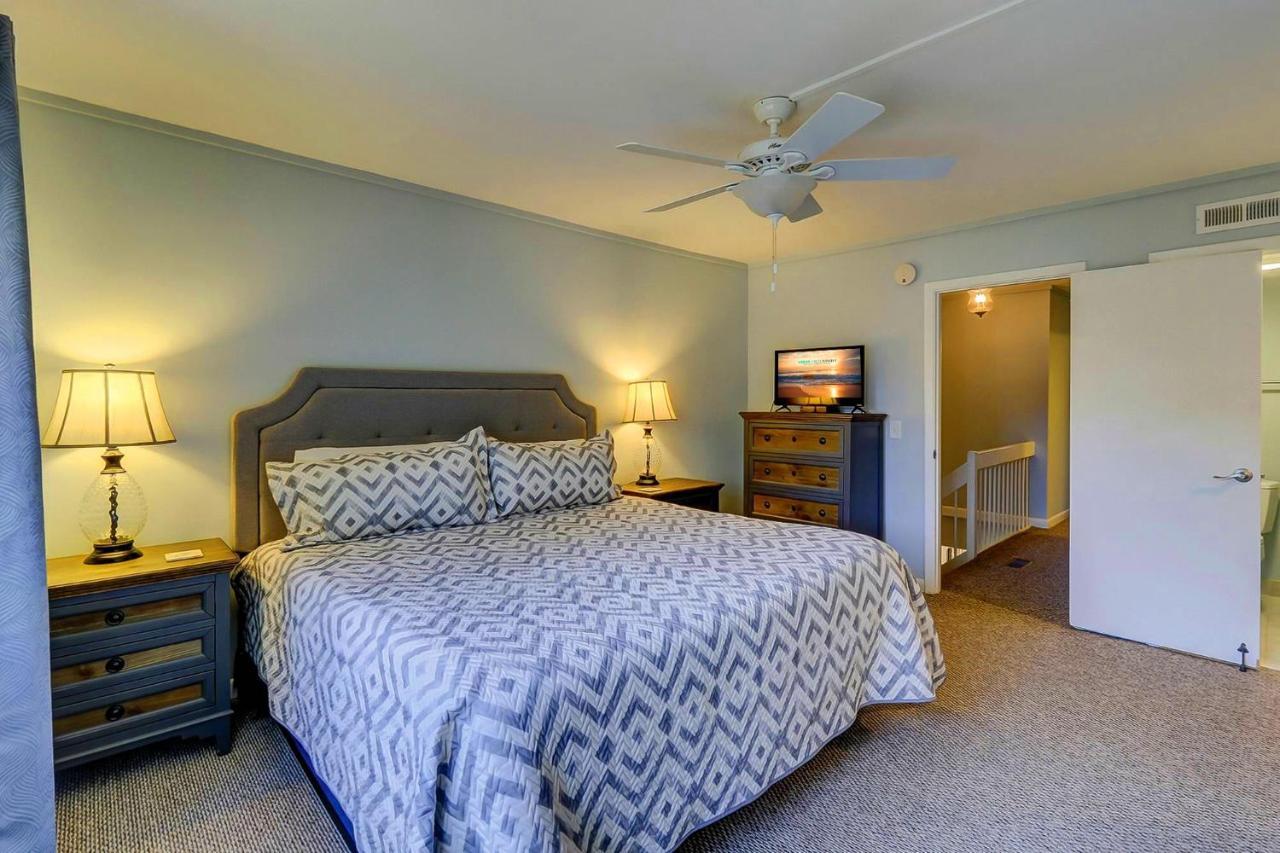 Ocean Villas Deluxe - Oceanfront Villa - Steps To Beach - Great Location - Heated Pool April Hilton Head Island Exteriér fotografie